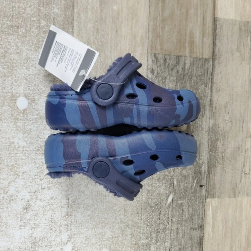 Berkley Jensen Kids Clogs Sz 6 Comfort Navy Camo Faux‎ Fur Round Toe Shoes